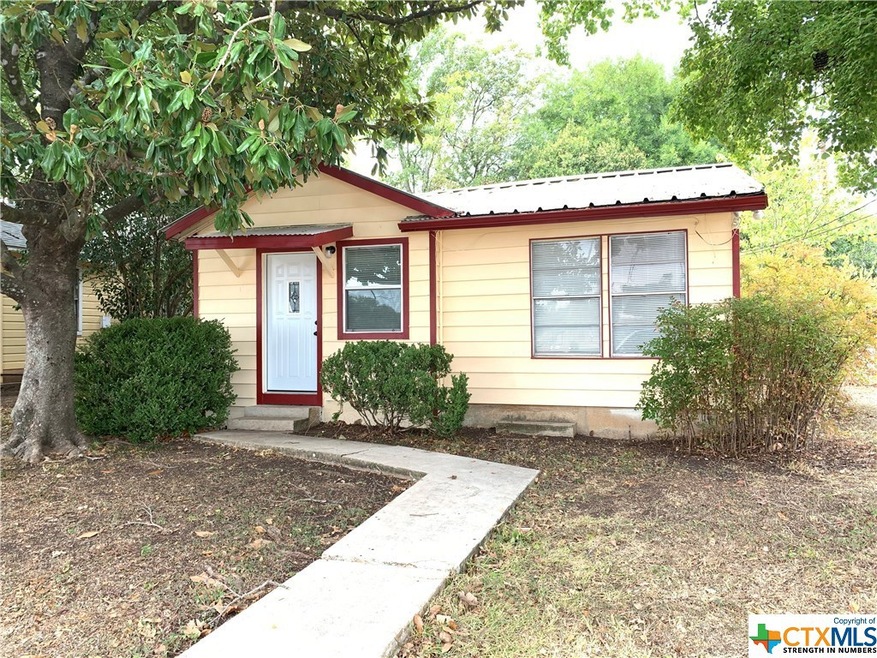 412 S C M Allen Pkwy, San Marcos, TX 78666 - photo 1