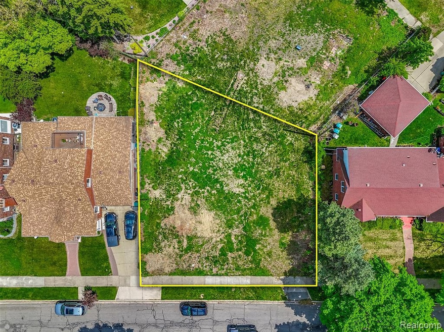 7870 Oakman Blvd, Dearborn, MI 48126 - photo 1