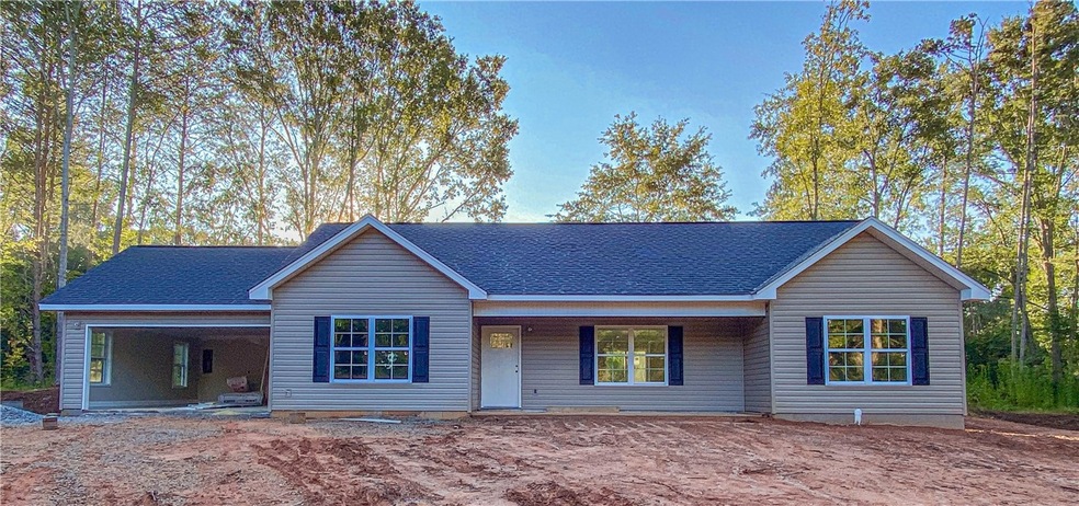 306 N Pine St, Walhalla, SC 29691 - photo 1