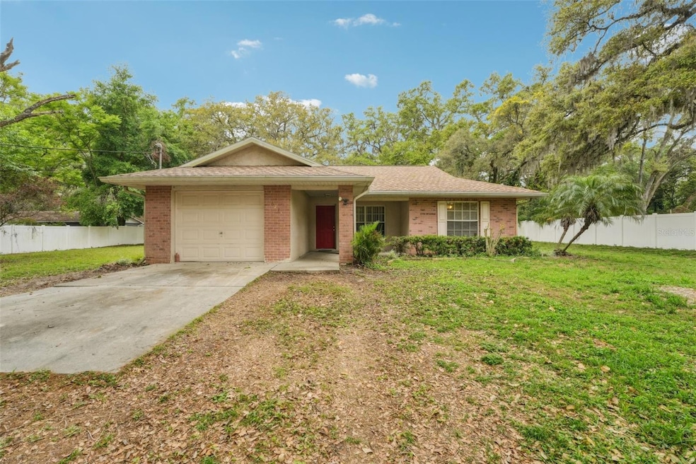 6231 Massey Rd, Zephyrhills, FL 33542 - photo 1