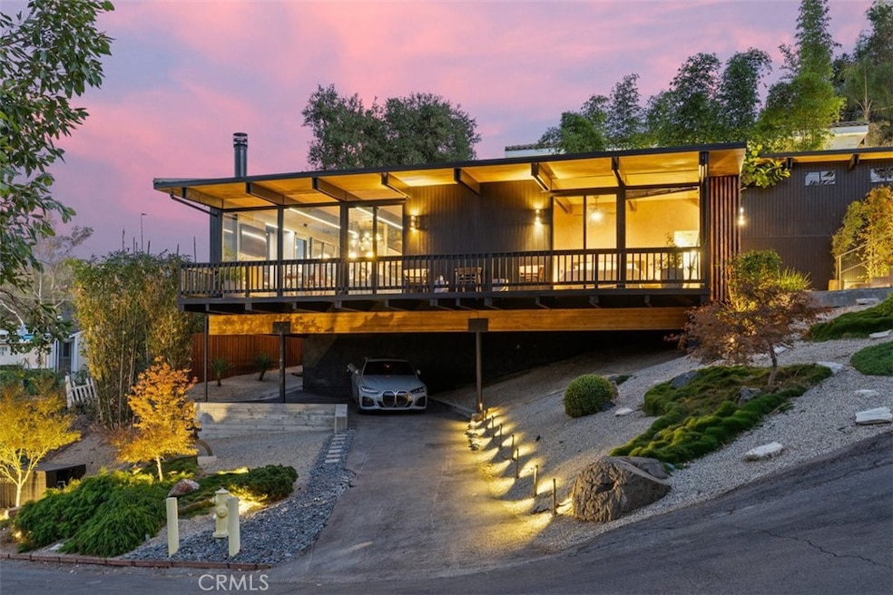 For Sale $2,000,000 • Co-Listing Agent