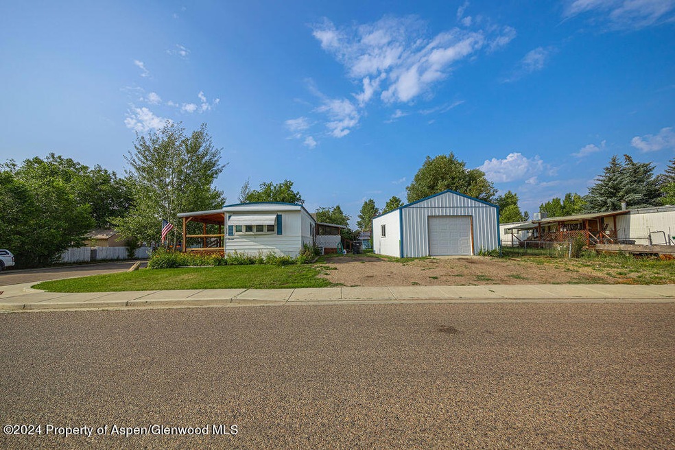 2208W.9th-20