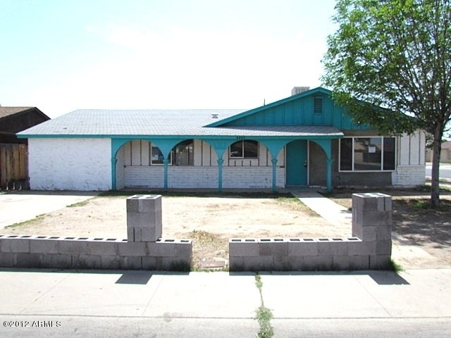 023-045933 - front