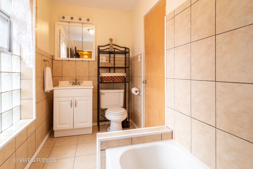 1329 Westchester Blvd, Westchester, IL 60154 - photo 1