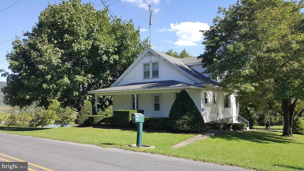 462 Pheasant Run Rd, Orwigsburg, PA 17961 - photo 1