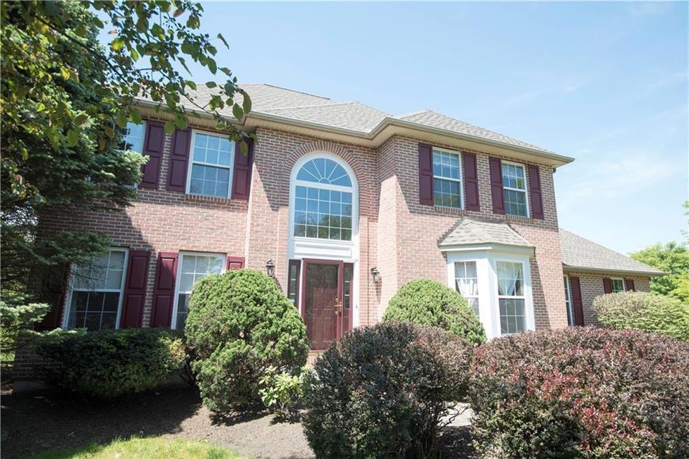 2248 Dubonnet Dr, MacUngie, PA 18062 - photo 1