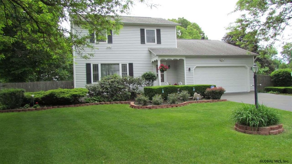 4 Ann Lee Ct, Latham, NY 12110 - photo 1