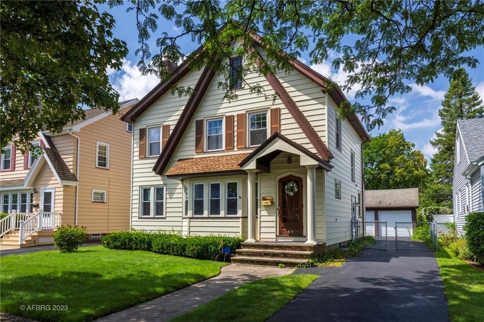 61 Netherton Rd, Rochester, NY 14609 MLS R1491203