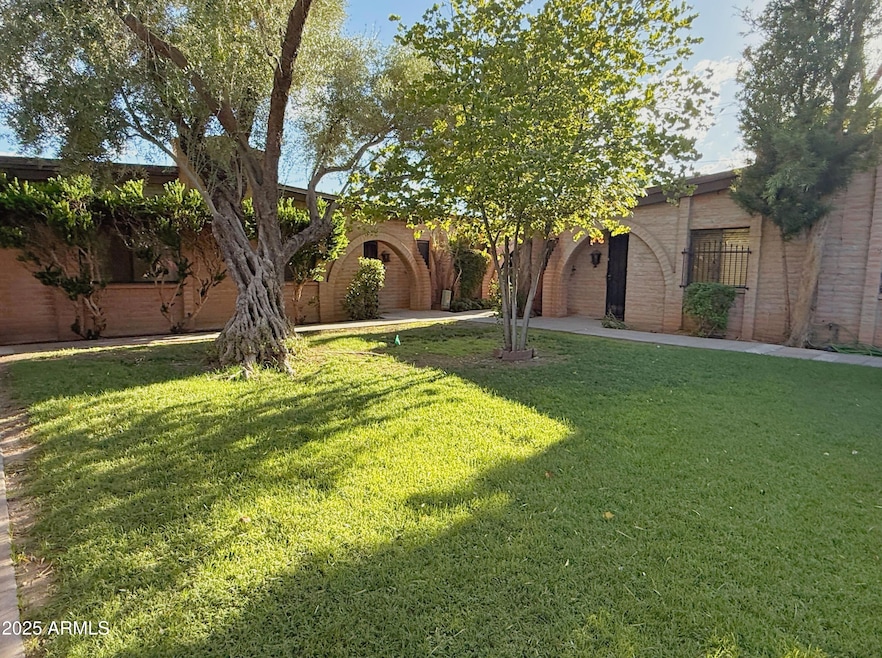 3032 N 32nd St unit 69, Phoenix, AZ 85018 - photo 1
