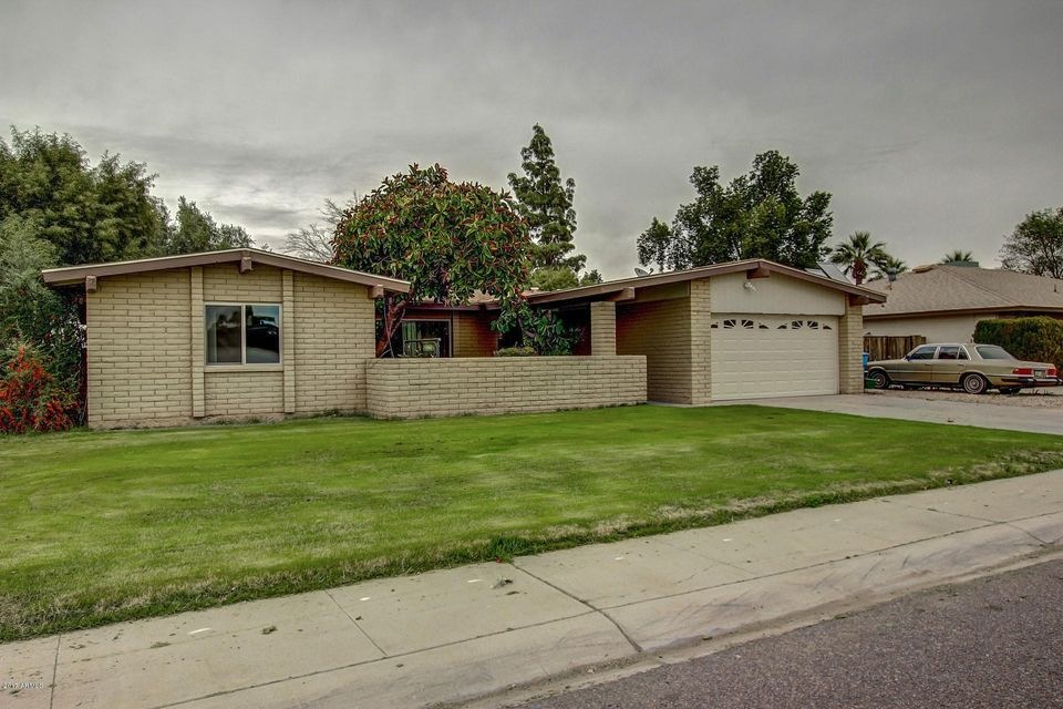 Beautiful grassy front yard