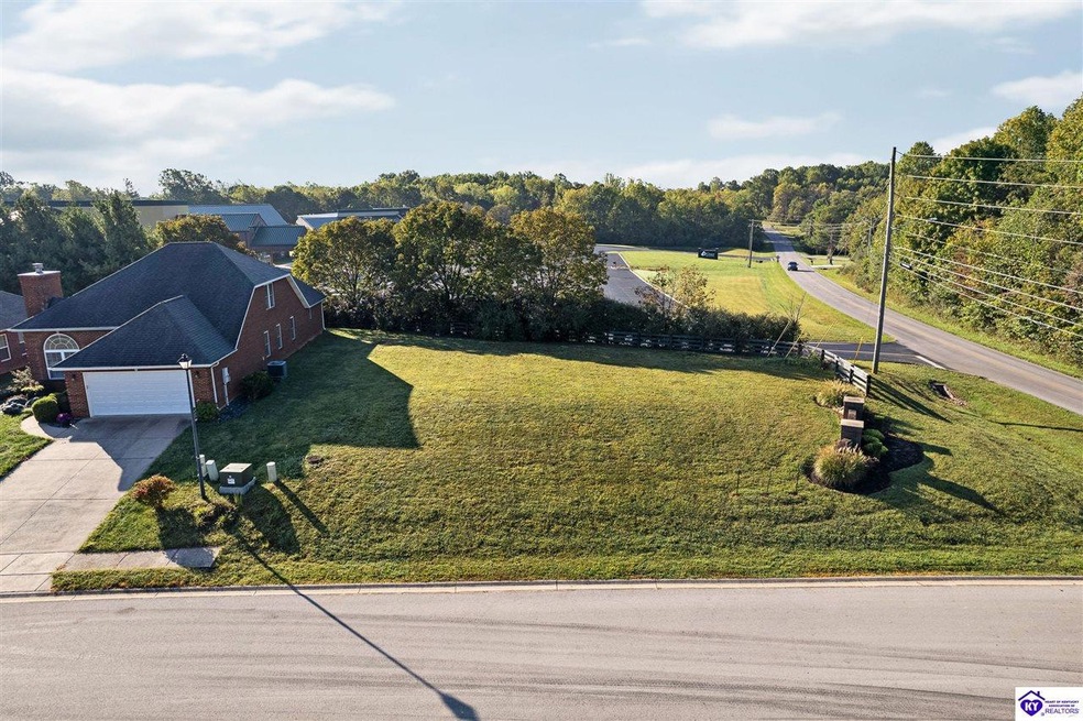 700 Abbeywood Rd, Elizabethtown, KY 42701 - photo 1