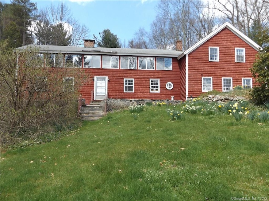 106 Quanopaug Trail, Woodbury, CT 06798 - photo 1