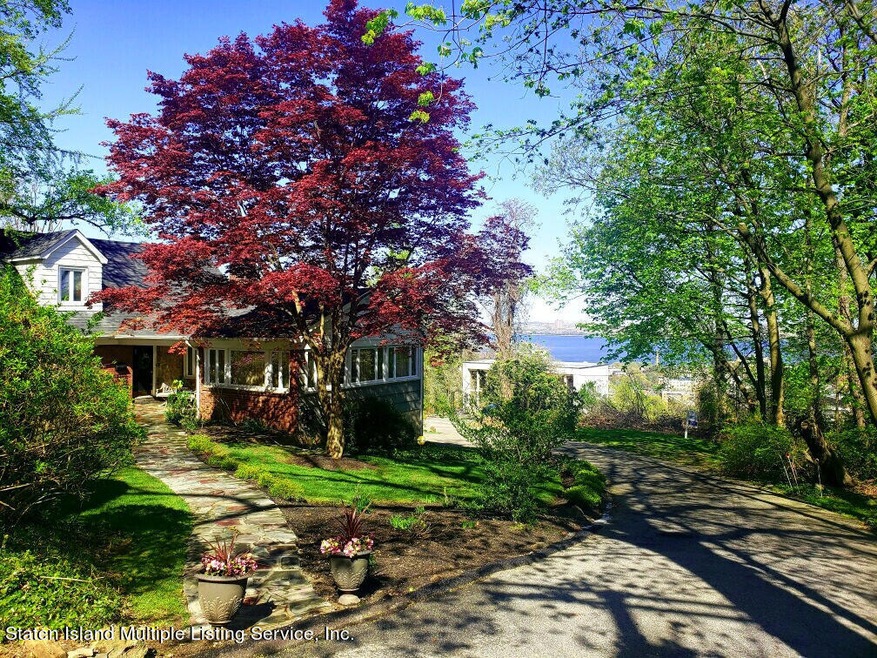 Sold $1,330,000 • Co-Listing Agent