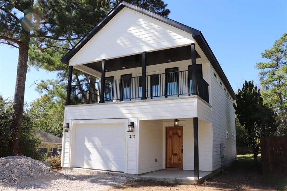 313 S Washington Ave, Fayetteville, AR 72701 - photo 1