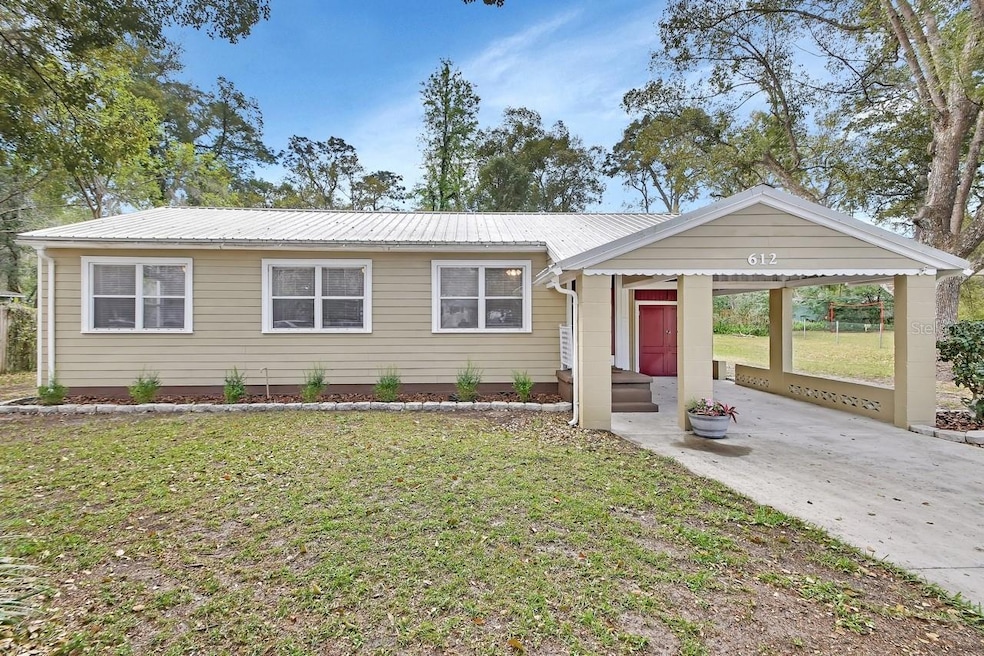 612 E Pennsylvania Ave, Deland, FL 32724 - photo 1