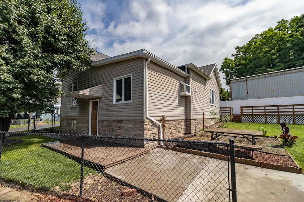 Under Contract $149,900 • Co-Listing Agent