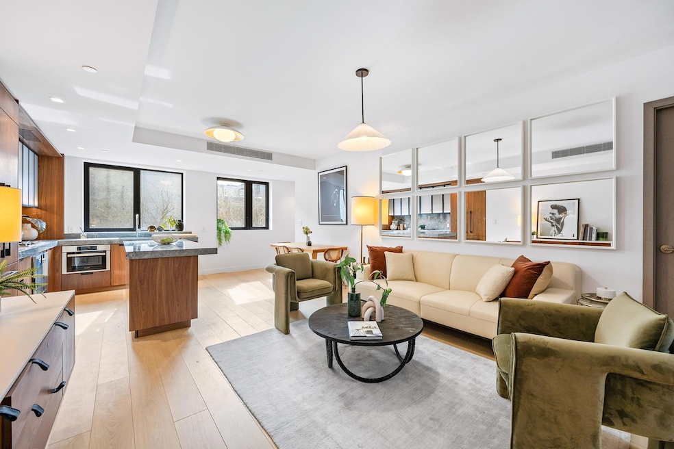 Sold $2,200,000 • Co-Listing Agent