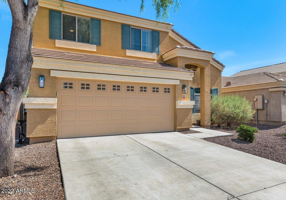 9850 W Lone Cactus Dr-large-003-012-9850