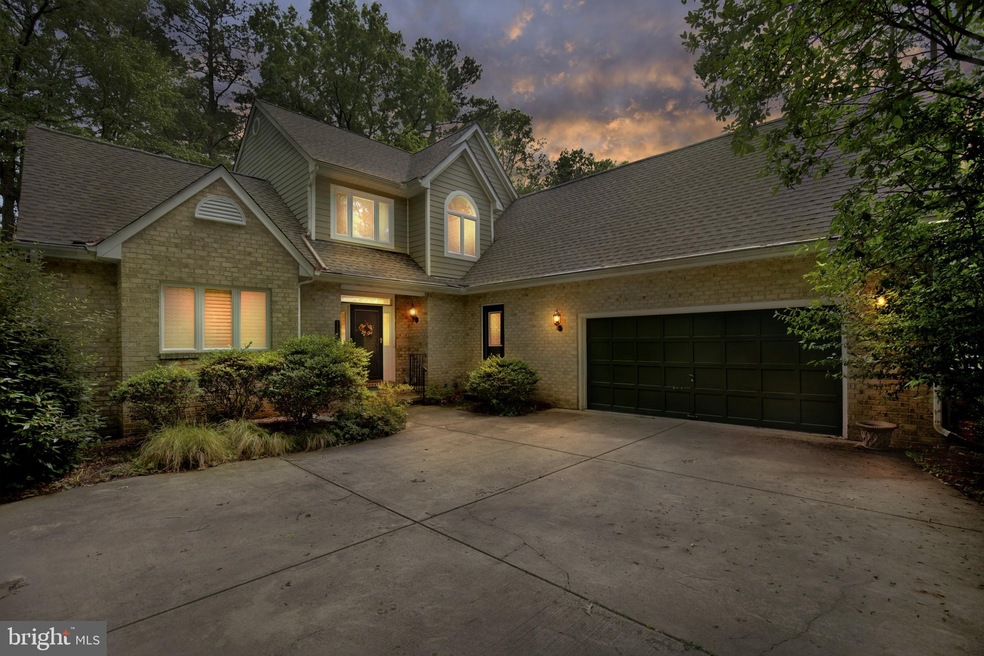 11285 Annabelle Dr, Swan Point, MD 20645 - photo 1