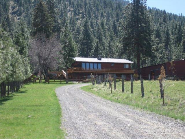 26682 Pine View Rd, Canyon City, OR 97820 - photo 1