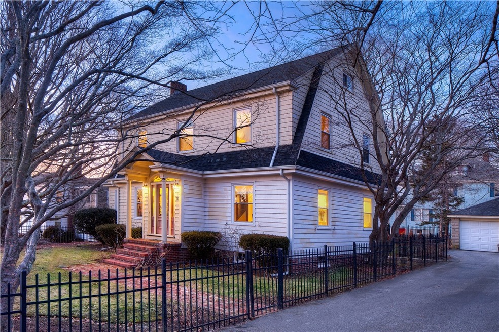 15 Admiral Kalbfus Rd, Newport, RI 02840 - photo 1