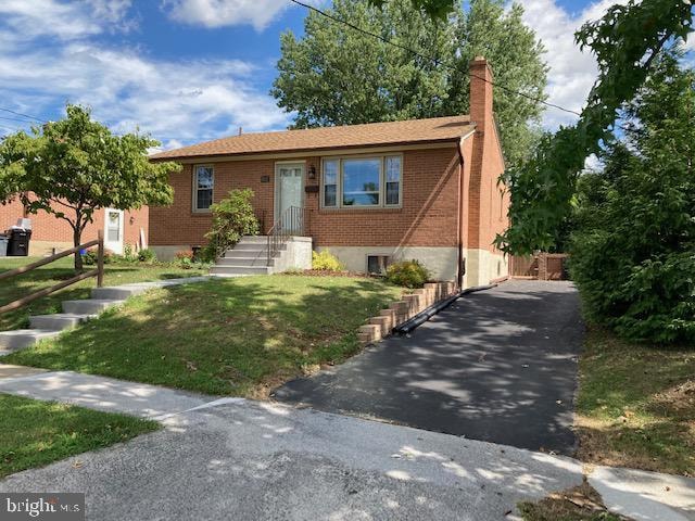 1432 Kent Cir, Winchester, VA 22601 - photo 1