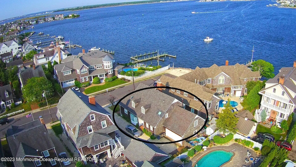 Sold $2,150,000 • Co-Listing Agent