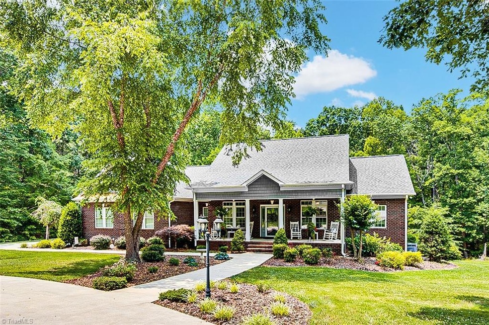 2679 Mountain Oak View Dr, Asheboro, NC 27205 - photo 1