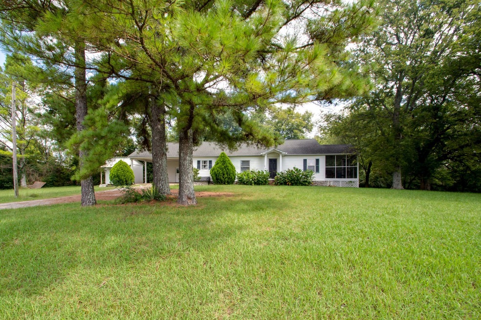 Welcome to 667 Springplace Rd!