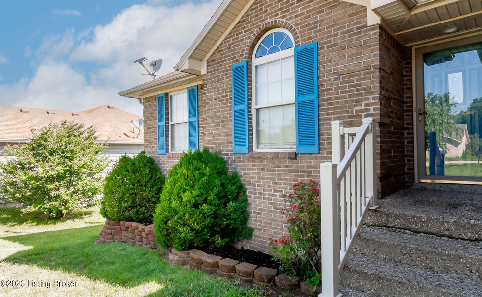 232 Holly Marie Dr, Mount Washington, KY 40047 - photo 1