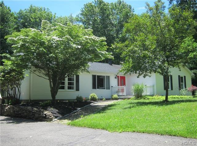 58 Wildwood Cir, Bloomingburg, NY 12721 - photo 1