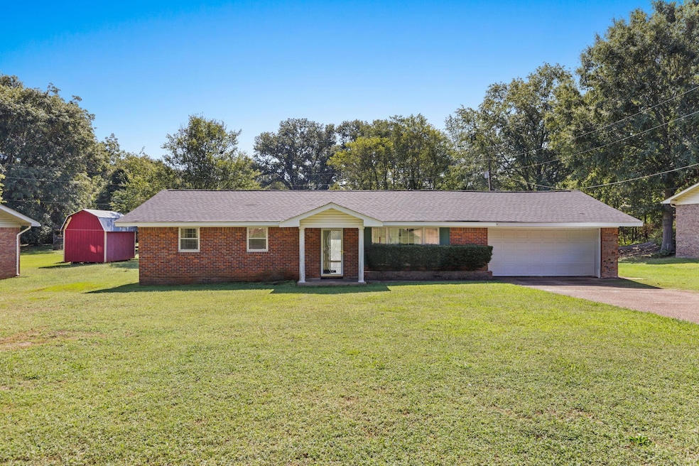 241 Meadow Hill Rd, Sheffield, AL 35660 - photo 1