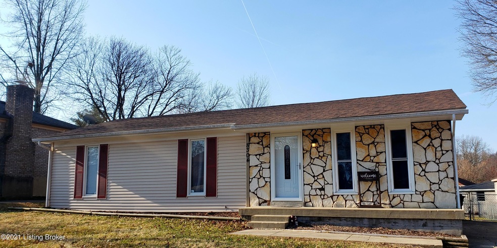 8304 Herrington Ct, Louisville, KY 40228 - photo 1