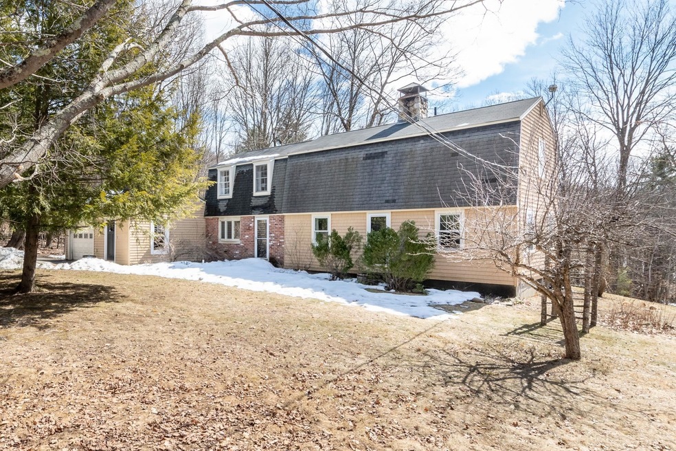 11 Puffer Rd, Canterbury, NH 03224 - photo 1