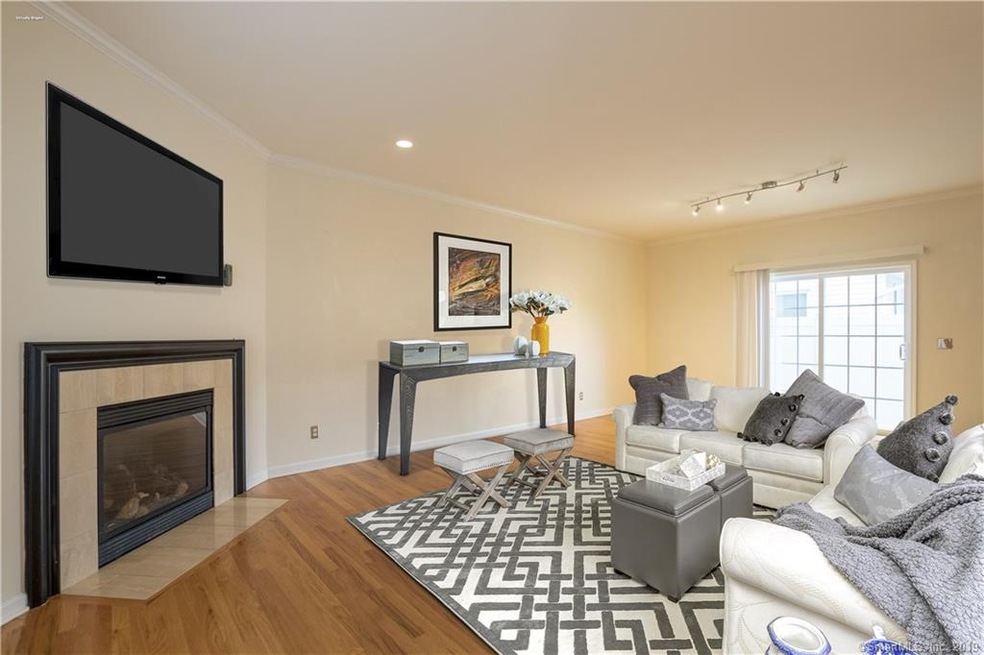 179 Highview Ave unit 2, Stamford, CT 06907 - photo 1