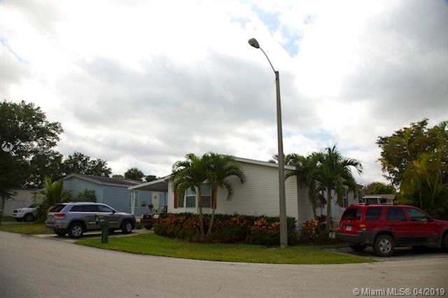 unlisted-address, Davie, FL 33325 - photo 1