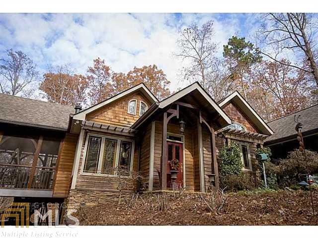 A charming cottage with 6 gables and so much perso