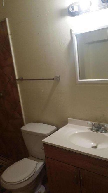 5526 W Elm St, Phoenix, AZ 85031 - photo 1