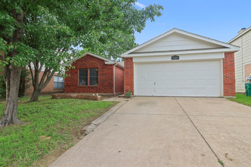 920 Beechwood Dr, Denton, TX 76210 - photo 1