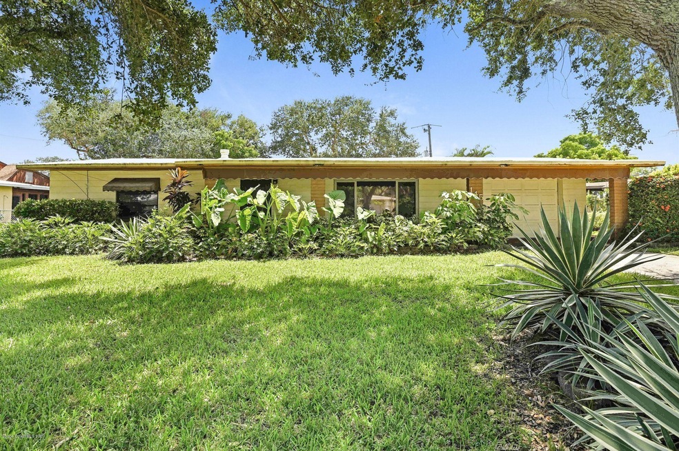 145 W Suwannee Lane Front View2