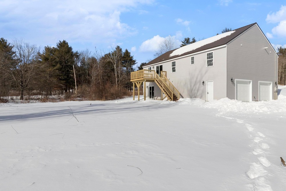 247 Second Crown Point Rd, Barrington, NH 03825 - photo 1