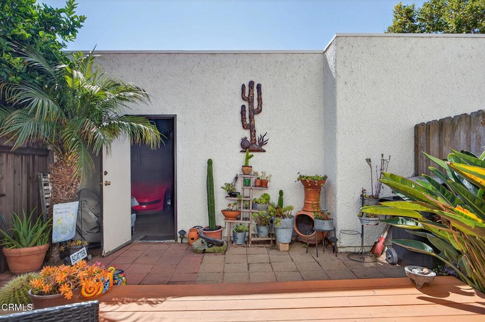 3225 Kelp Ln, Oxnard, CA 93035 - photo 1