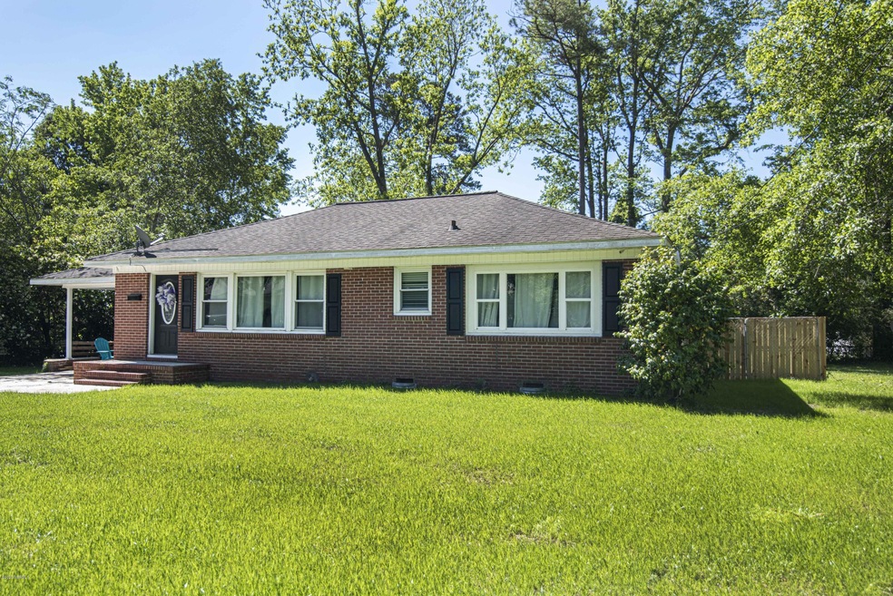 100 White Oak St, Jacksonville, NC 28540 - photo 1