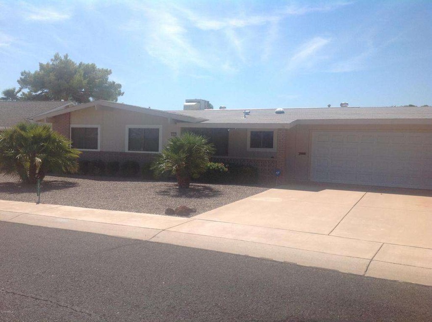 10517 W Mission Ln unit 7, Sun City, AZ 85351 - photo 1