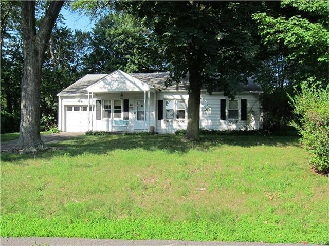 Good size front yard