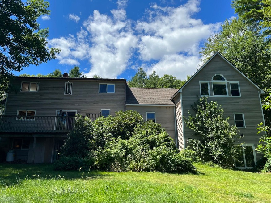 8 Wildflower Ln, Putney, VT 05346 - photo 1