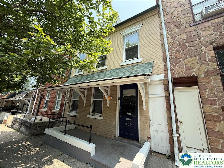 309 N 9th St, Allentown, PA 18102 - photo 1