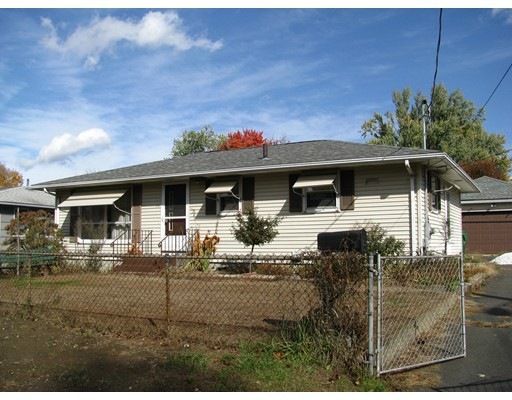 29 Warregan St, Chicopee, MA 01013 - photo 1