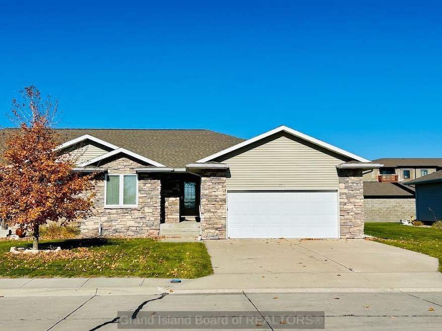 3734 Frostfire Ave, Grand Island, NE 68803 - photo 1