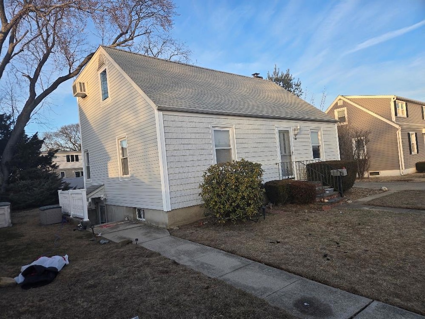 12 Carson St, Bethpage, NY 11714 - photo 1